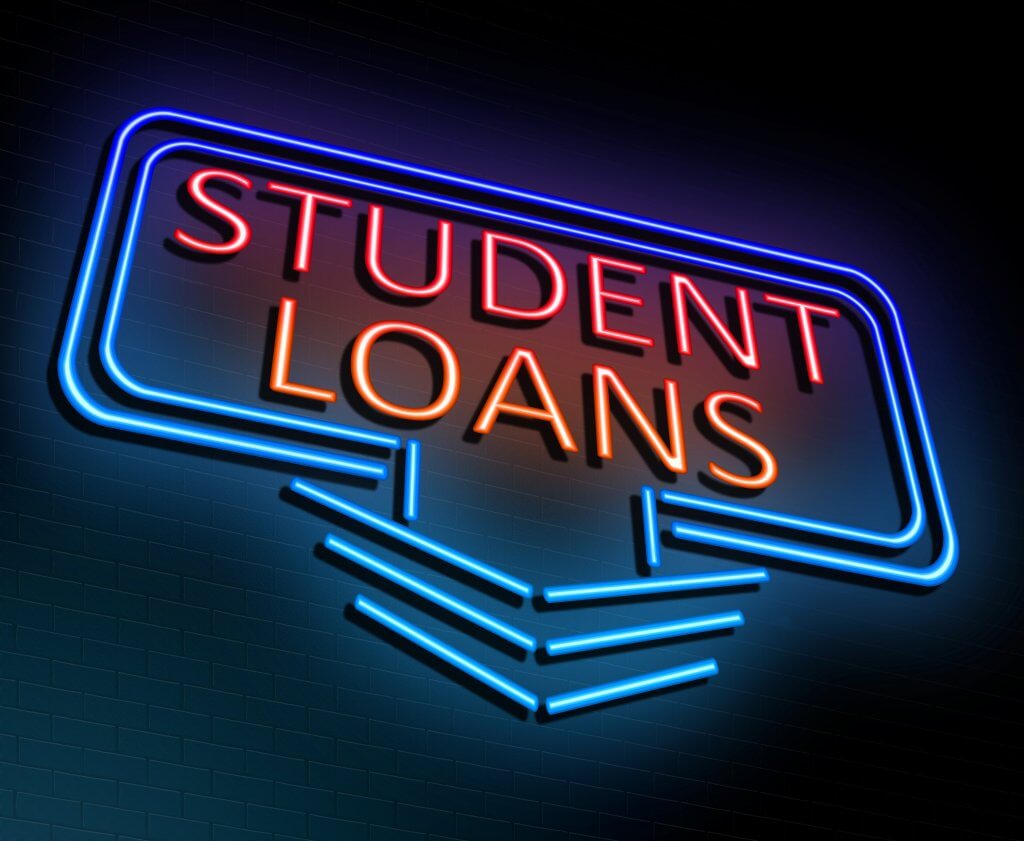 know-the-difference-between-federal-student-loans-and-private-loans